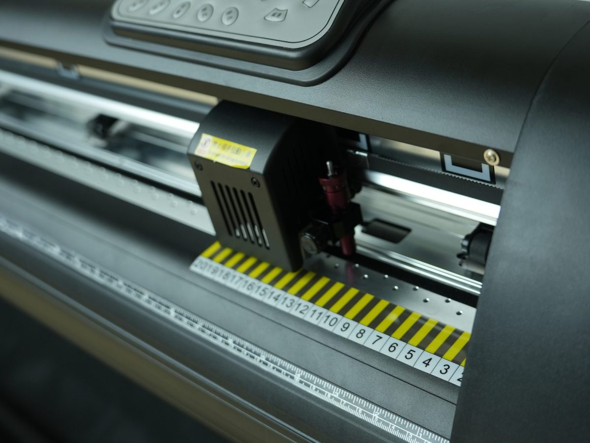 Velora V8 Vertical Film Cutter