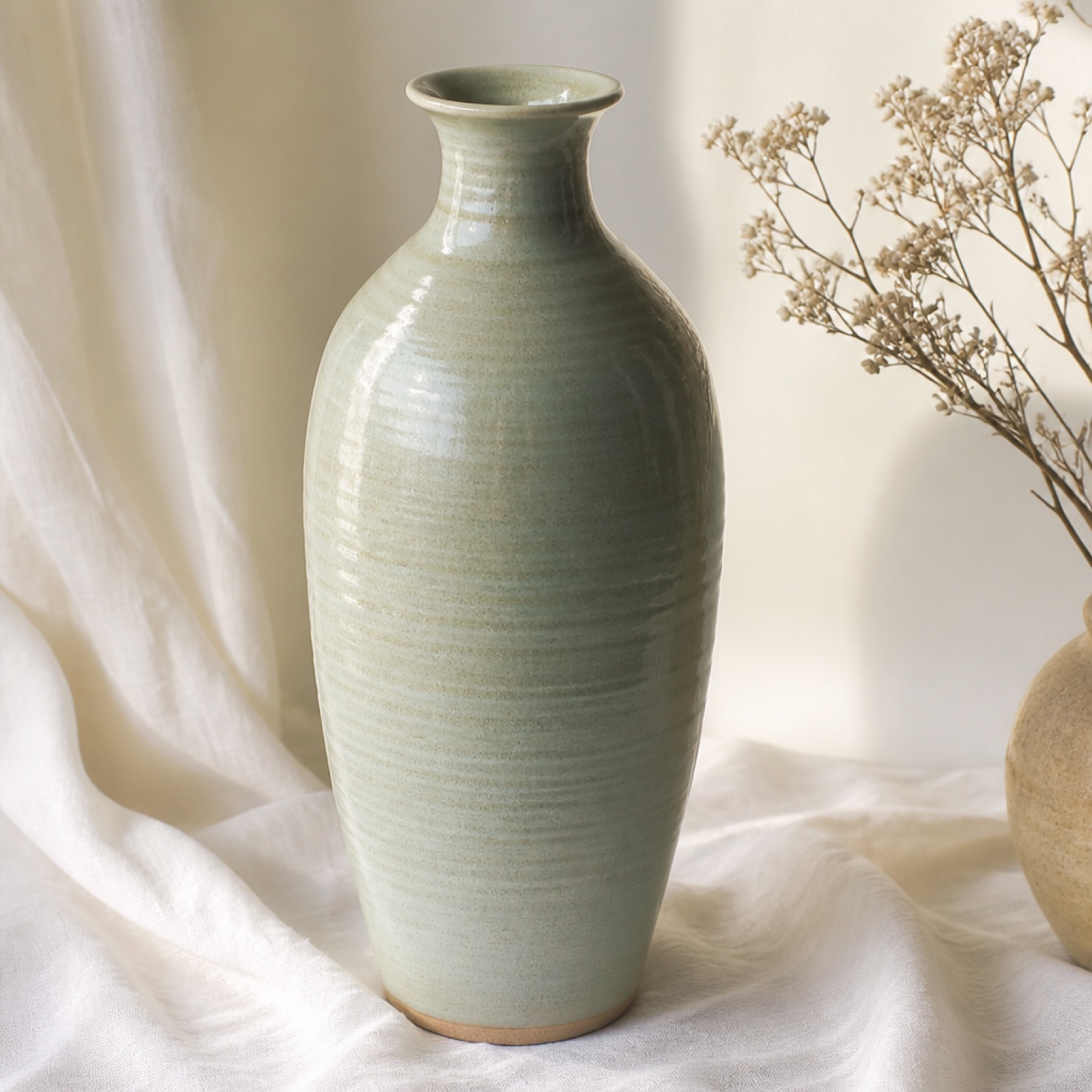 Column Thrown Vase
