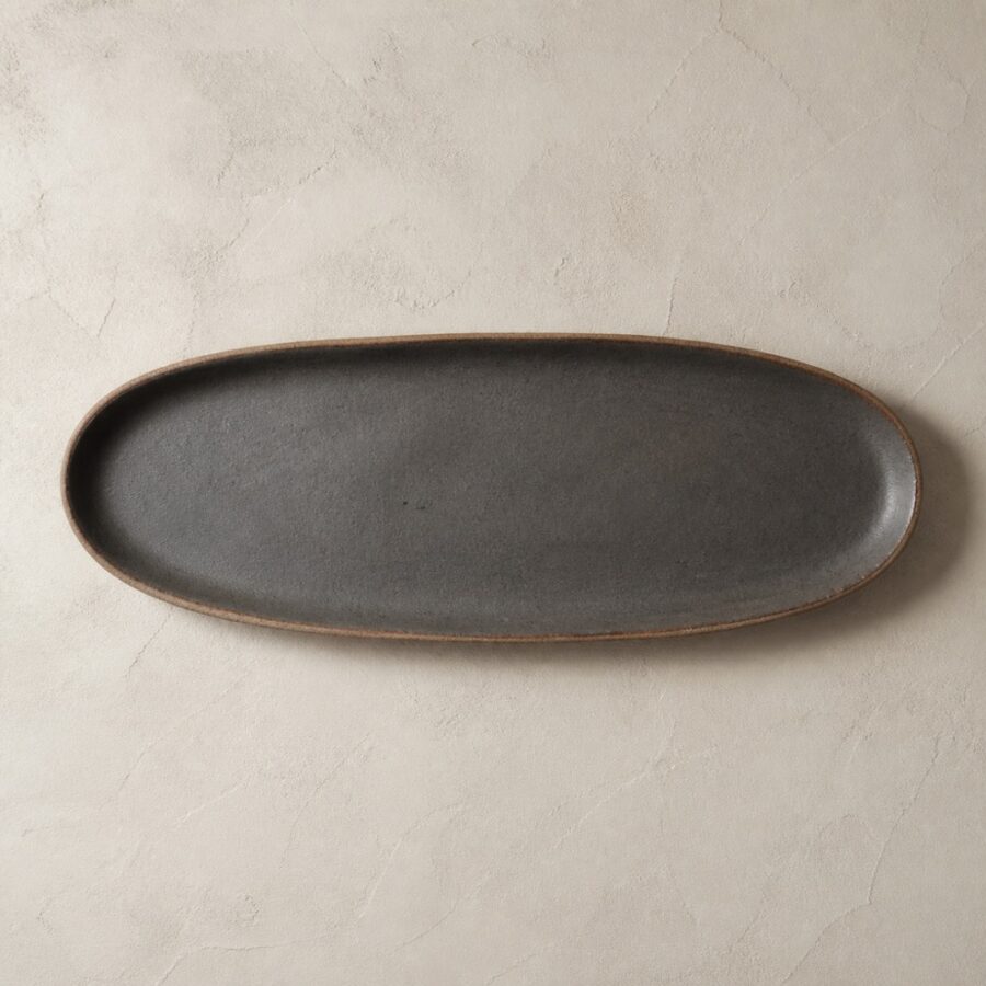 Oval serving platter in charcoal glaze
