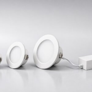 Recessed emergency downlights with battery pack