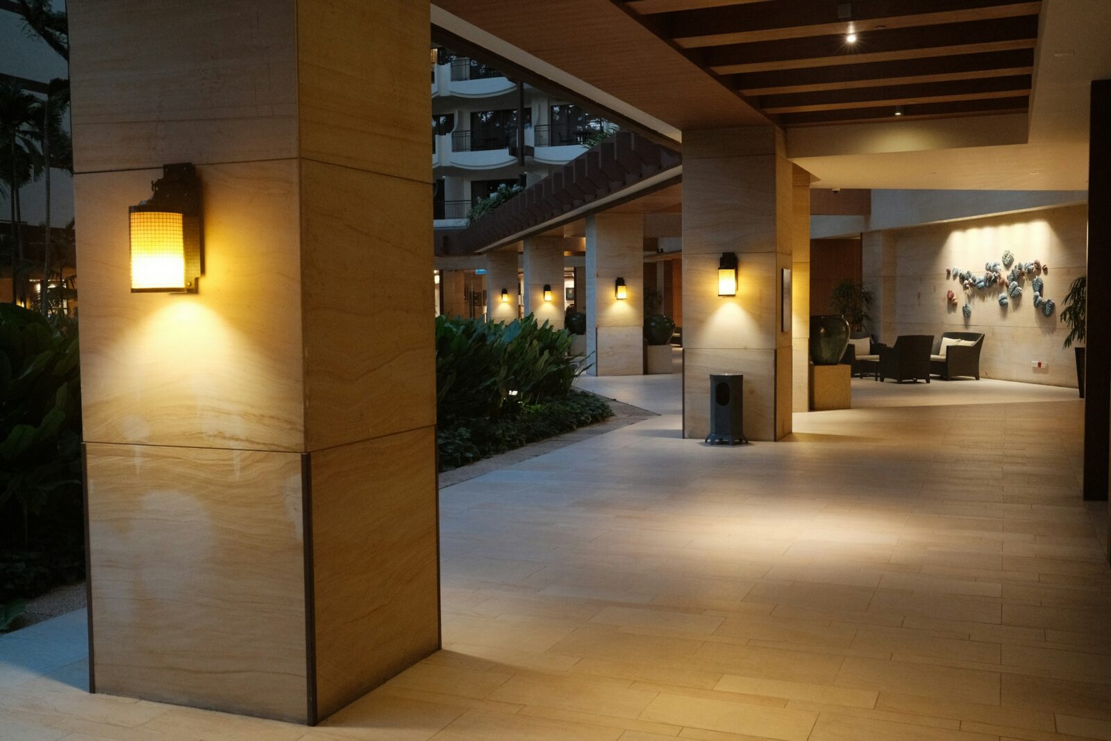 Hotel lobby lighting scene